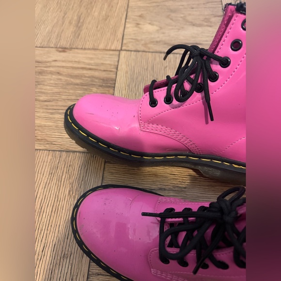 Pink docs - Picture 2 of 6